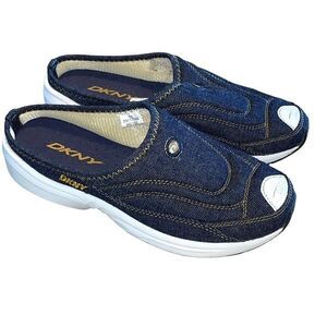 DKNY Womens Slip‎ On Casual Closed Toe Low Top Sneaker Shoes Denim Blue Size 7.5